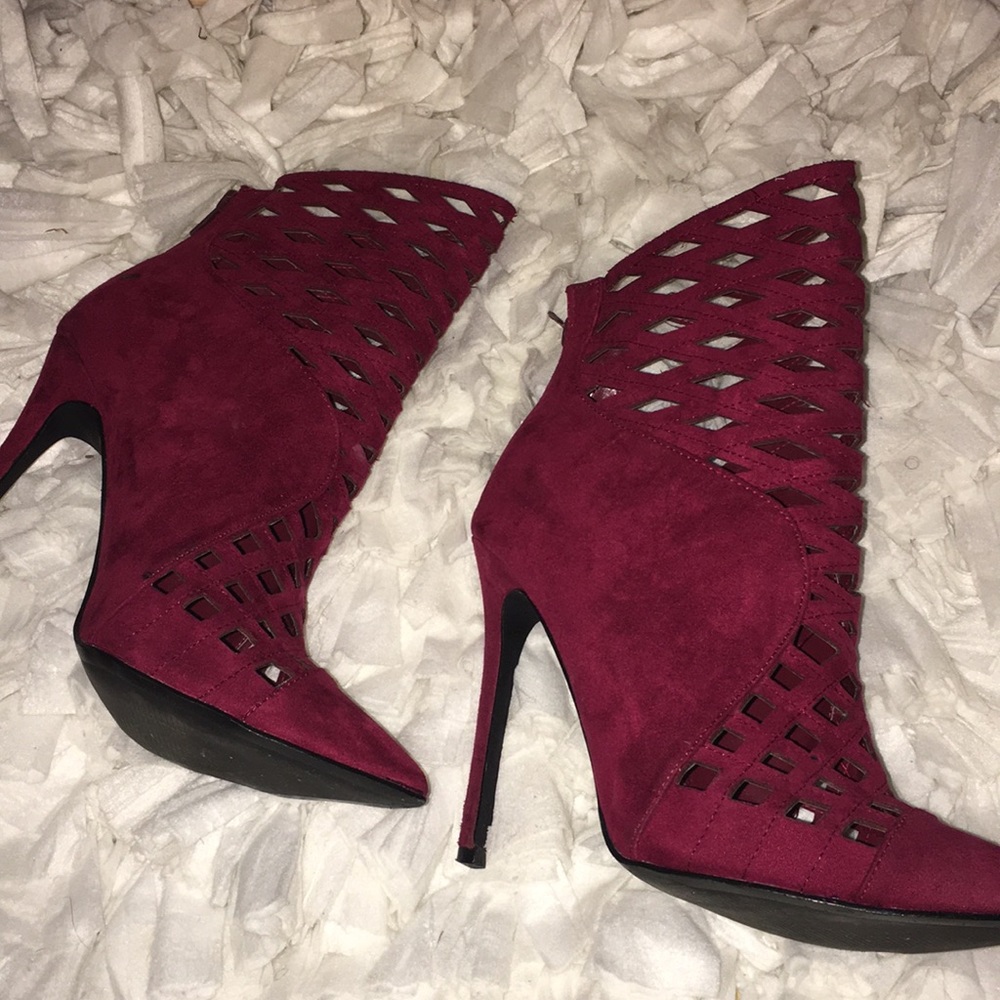 Never worn ! Suede Red/Burgundy booties!
